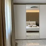Santo * אורבניה