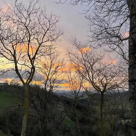 Santo Appartamento Urbania